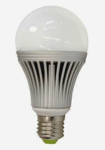 Premium Line LED žárovka, 9W, E27, 810lm, teplá bílá, 230V